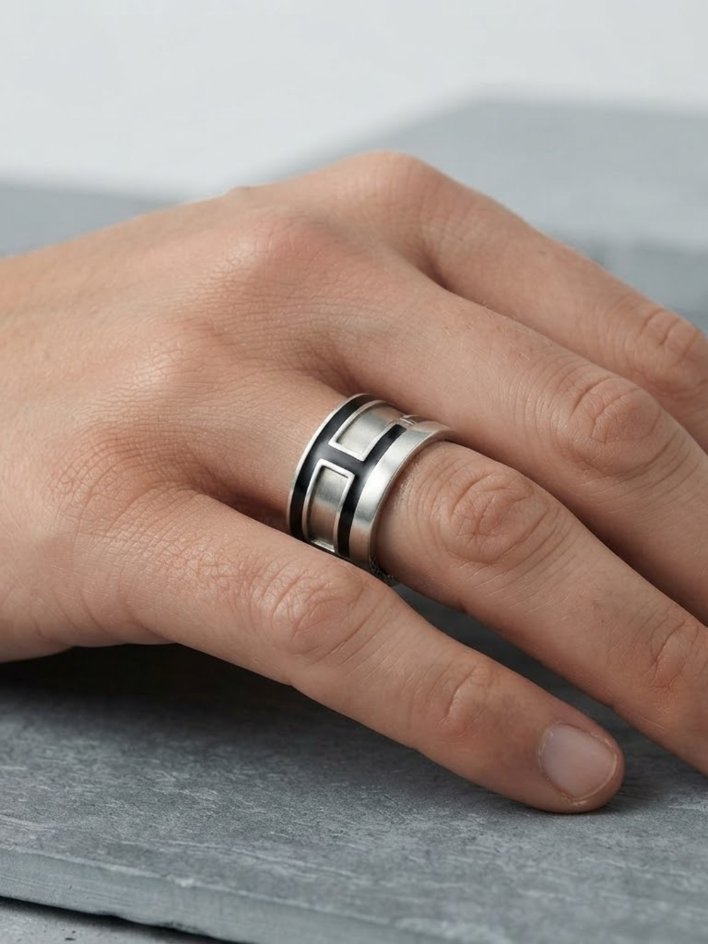 HERMÉS Move Ring Size 5 .925 Silver Black Enamel EUC